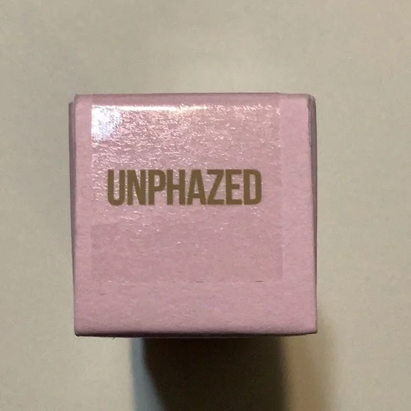Jeffree Star Velvet Trap Lipstick - Unphazed - Picture 4 of 6